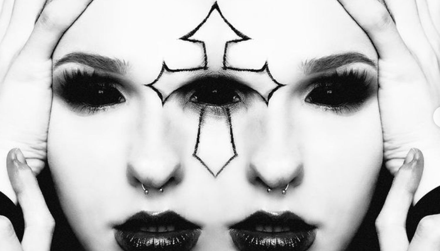 Black sclera contacts
