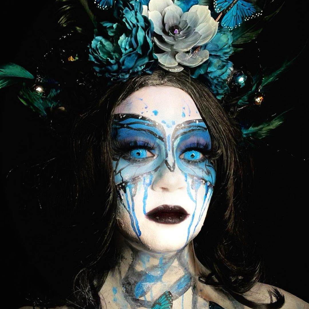 Ice Walker Blue 17mm Mini Sclera Halloween Contacts (New)