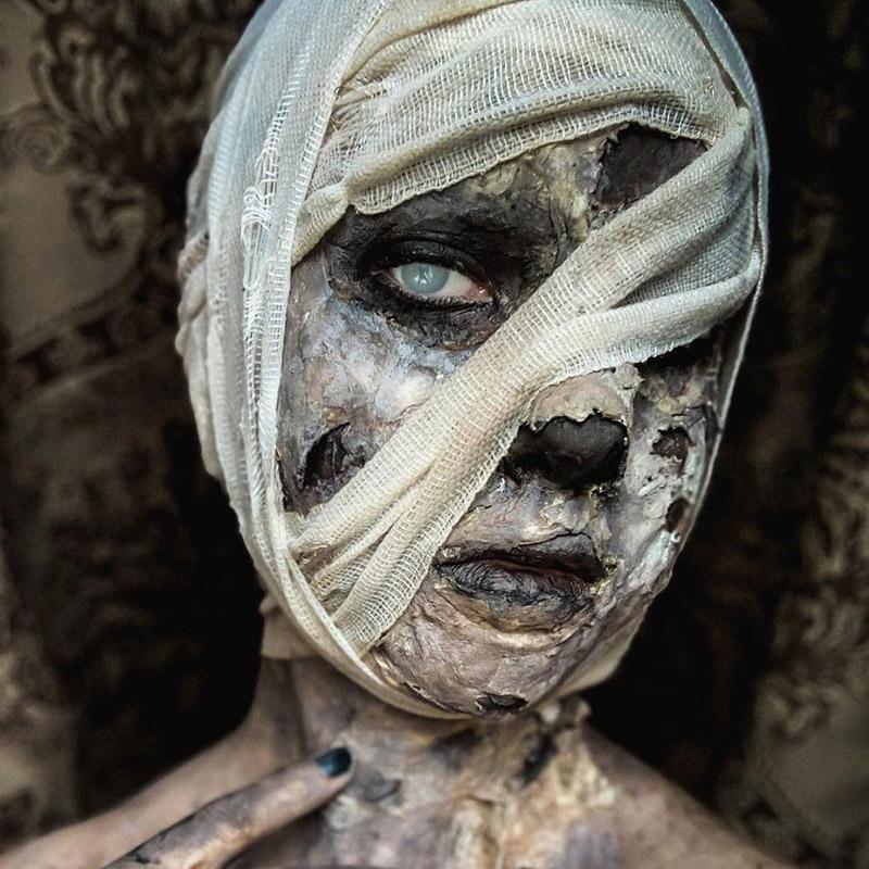 Halloween Walking Dead Zombie Contacts | Kingdom